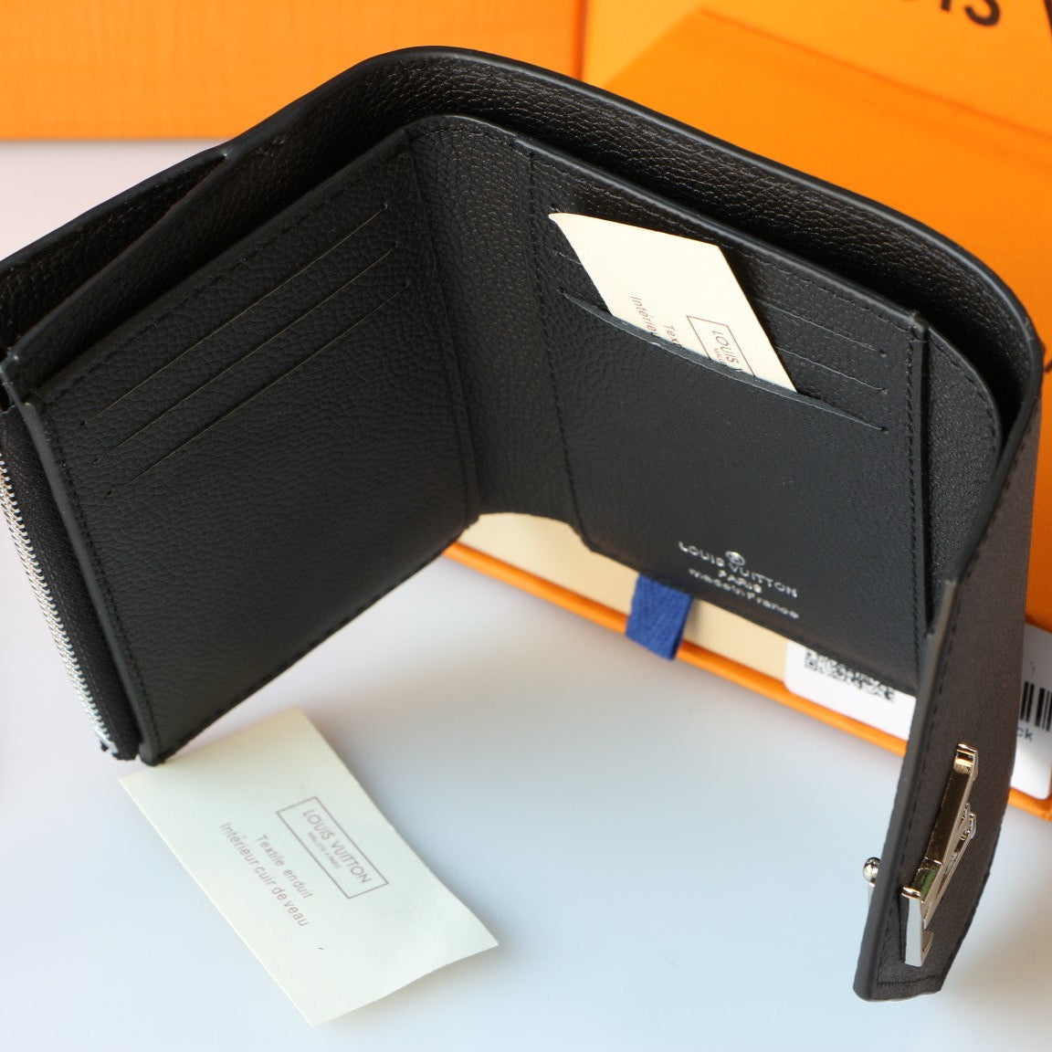 【W005】ルイ* ヴィトンシンプルで上品なミ二財布
