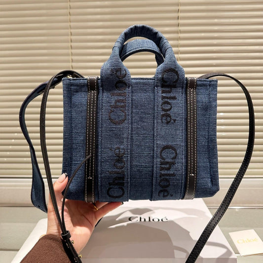 【クロエ】【大人気】スモール「ウッディ」デニムトートバッグ